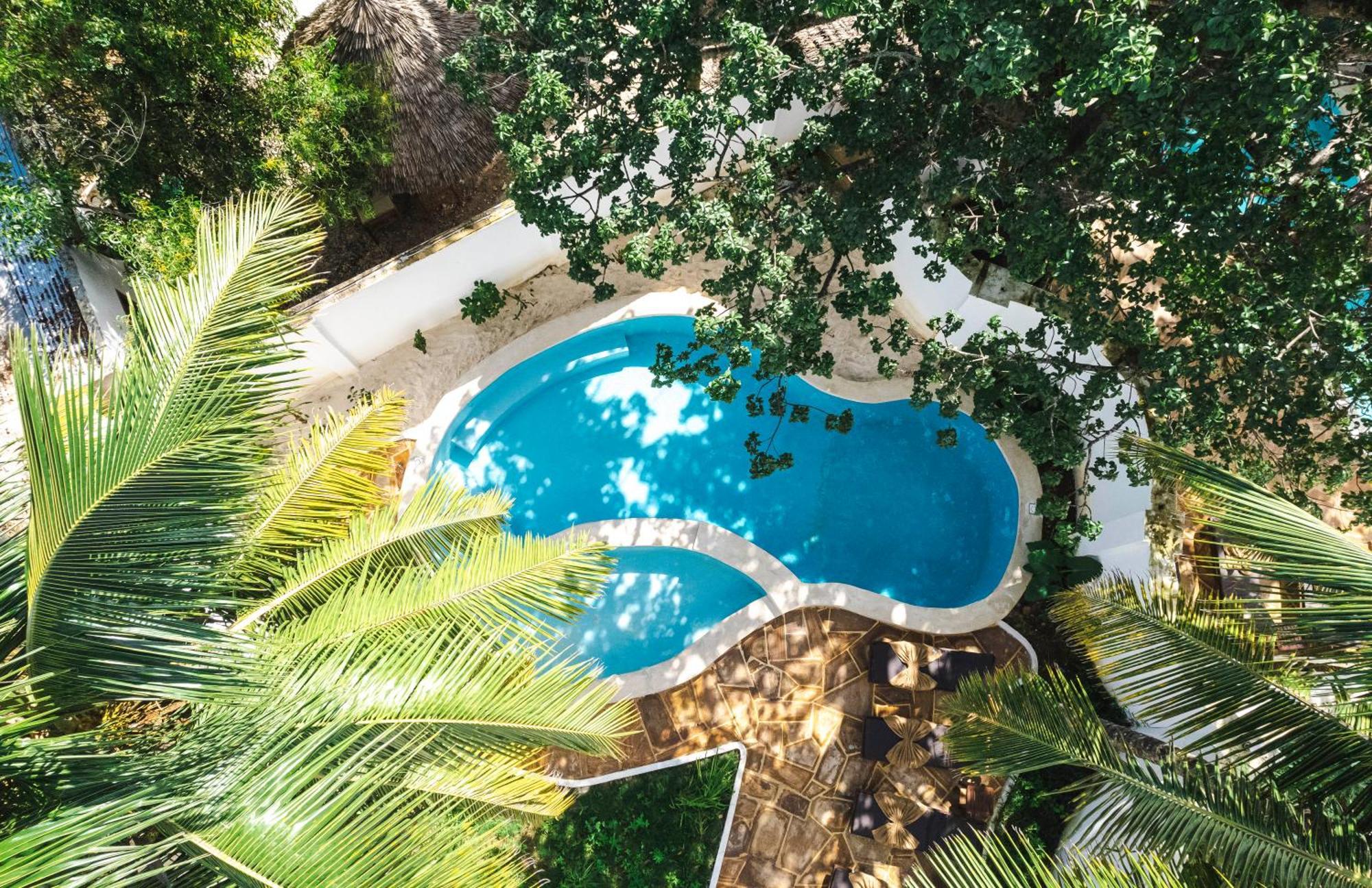 Tasneem Islamic Luxury Suites Jambiani  Exterior foto