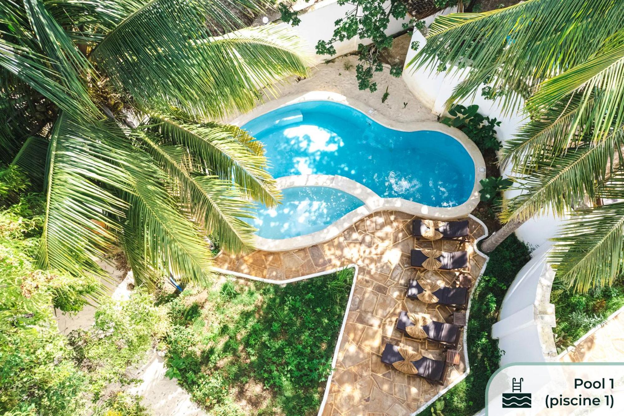 Tasneem Islamic Luxury Suites Jambiani  Exterior foto