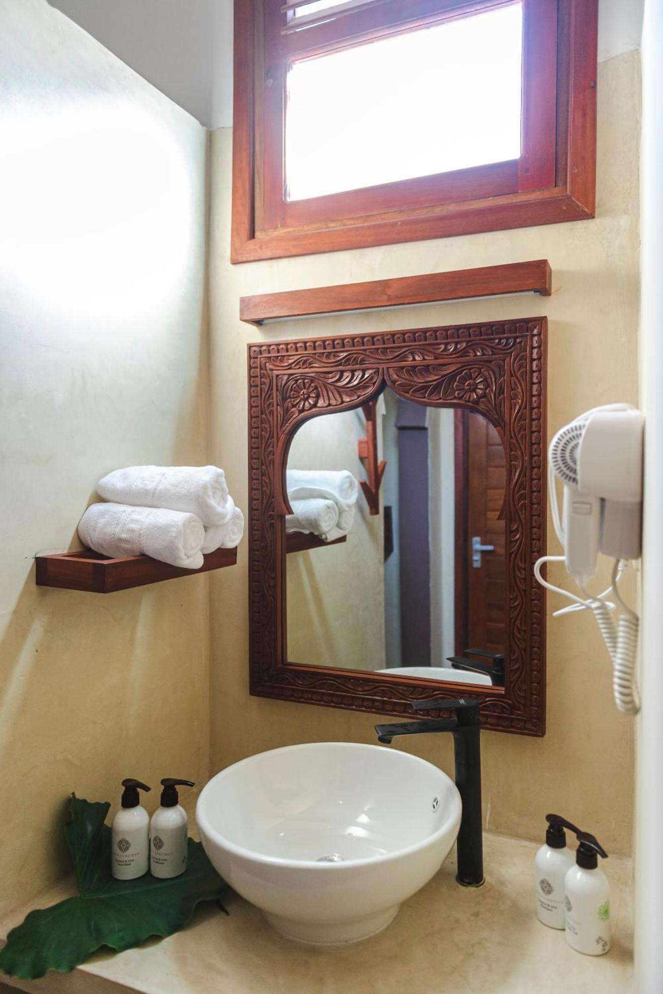 Tasneem Islamic Luxury Suites Jambiani  Exterior foto