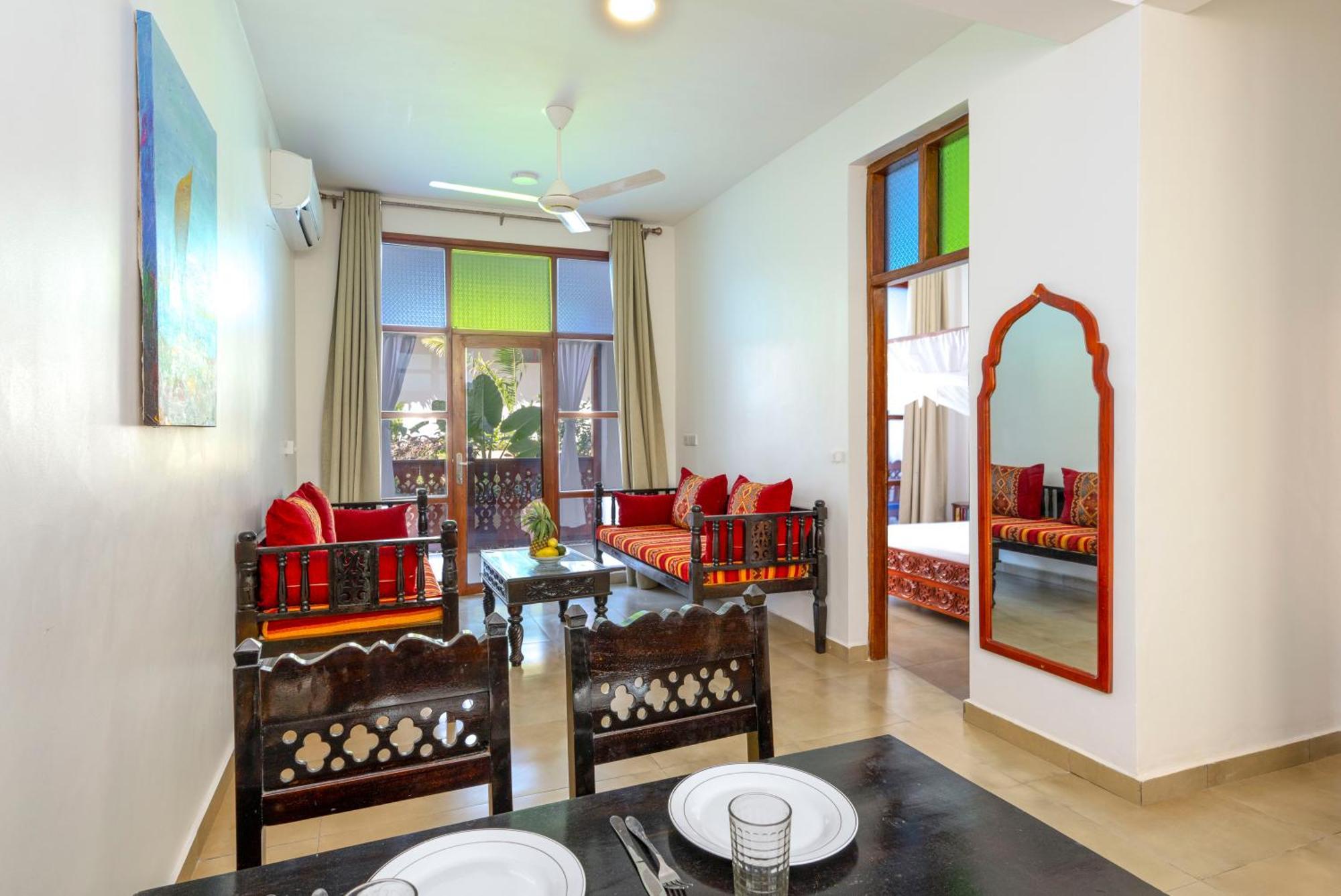 Tasneem Islamic Luxury Suites Jambiani  Exterior foto